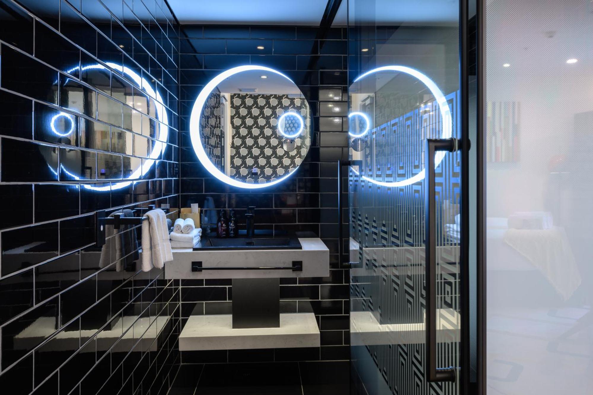 מלון Ohtel אוקלנד חדר תמונה Bathroom